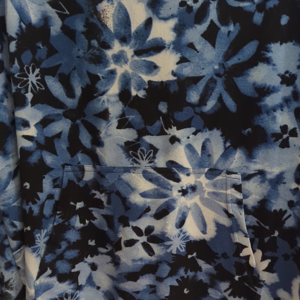 GUC LuLaRoe Amber Blue and White Floral Hoodie Sweatshirt - Picture 3 of 8